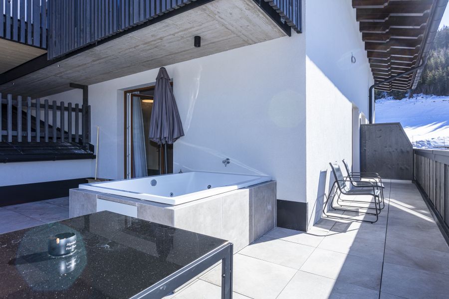 Terrasse mit Wirlpool